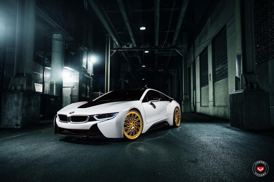  BMW i8 on Vossen Wheels (LC-105T) 2016 года  (фото 6 из 9)